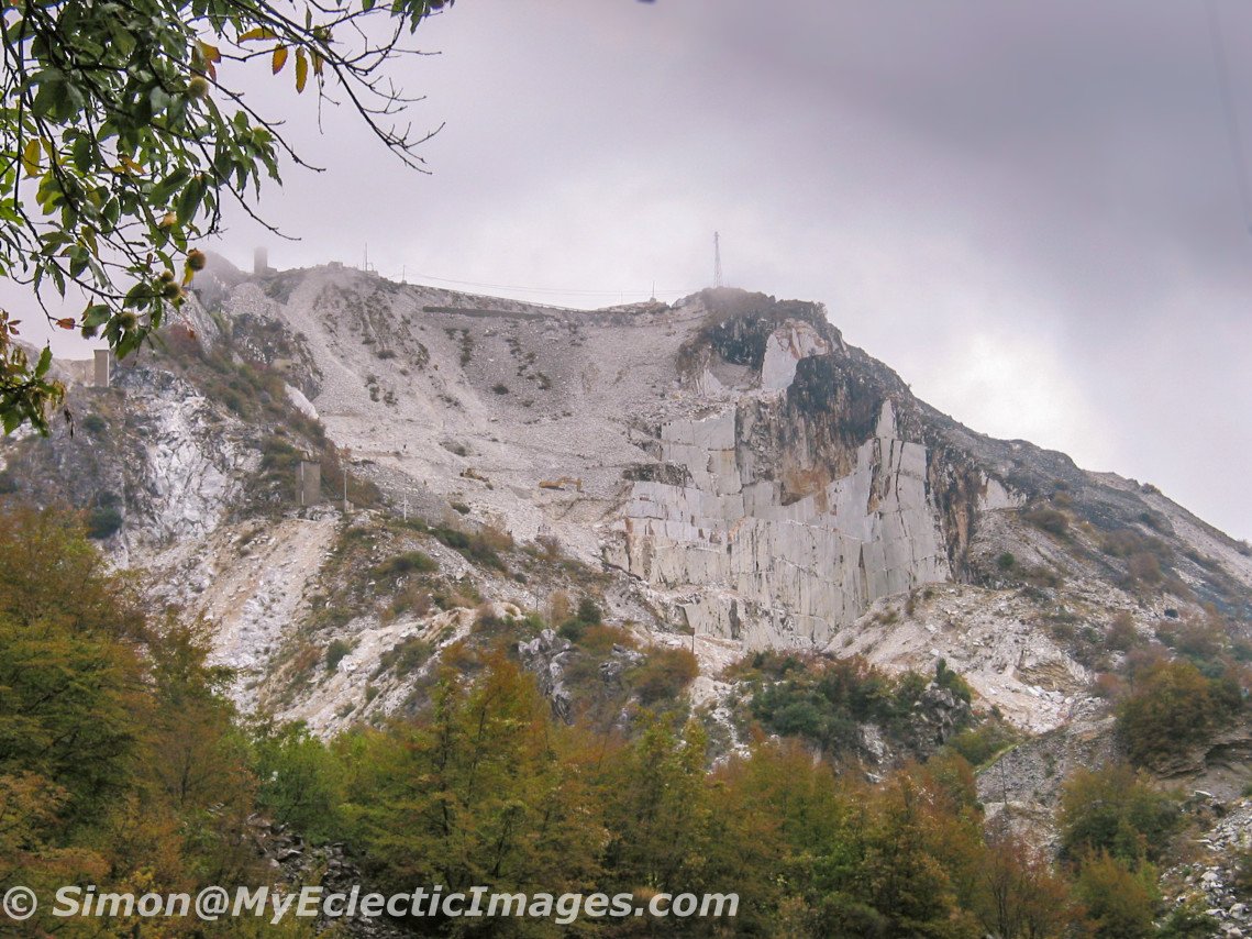 [Weekly WOW 054] Marveling at the Marble in Carrara, Italy Six Legs Will Travel