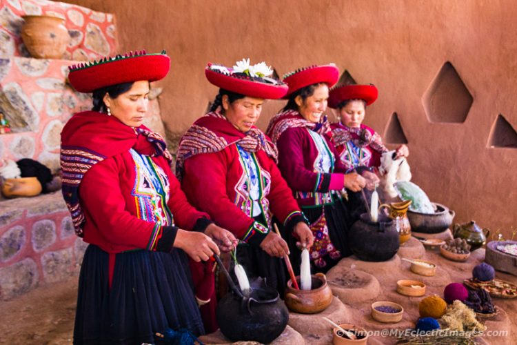 Dying Alpaca Yarn the Traditional Way in Chinchero ((©simon@myeclecticimages.com)